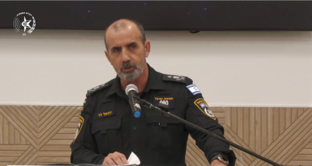 القبض على 27 مشتبهًا بابتزازمقاولين مقابل “تقديم خدمات حراسة وأمن”